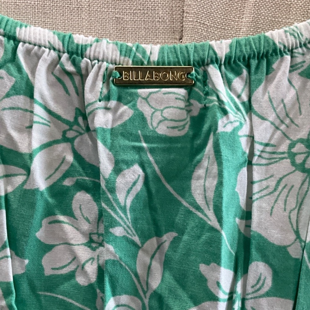 Billabong Enchant Me Floral Mini Dress Green Sweetheart Flutter Sleeve M NWT - Picture 12 of 14